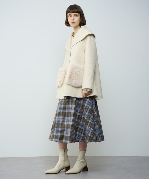 DEICY（デイシー）の「ファーポケットフレアコート（その他アウター・レディース・ピンク/アイボリー・FREE）」の13枚目の写真