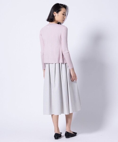 TOCCA(トッカ)の「EYELET AJISAI CARDIGAN カーディガン(カーディガン/ボレロ・レディース・アイボリー系/ブラック系/ブルー系/ピンク系・SMALL/MEDIUM)」の7枚目の写真