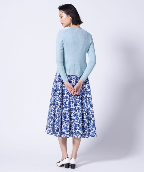TOCCA(トッカ)の「EYELET AJISAI CARDIGAN カーディガン(カーディガン/ボレロ・レディース・アイボリー系/ブラック系/ブルー系/ピンク系・SMALL/MEDIUM)」の11枚目の写真