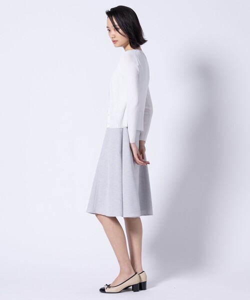 TOCCA(トッカ)の「EYELET AJISAI CARDIGAN カーディガン(カーディガン/ボレロ・レディース・アイボリー系/ブラック系/ブルー系/ピンク系・SMALL/MEDIUM)」の13枚目の写真