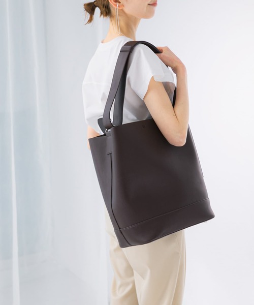 ＆MyuQ（アンドミューク）の「&MyuQ　JUNO BAG（ショルダーバッグ・レディース・ボルドー/ブラック・-）」の3枚目の写真