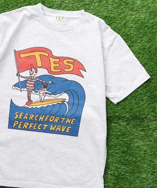 The Endless Summer(エンドレスサマー)の「TES MALIBU DINER T-SHIRT / Tシャツ(Tシャツ/カットソー・メンズ・グレー/ホワイト・SMALL/MEDIUM/LARGE/X-LARGE/XX-LARGE)」の2枚目の写真