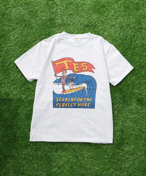 The Endless Summer(エンドレスサマー)の「TES MALIBU DINER T-SHIRT / Tシャツ(Tシャツ/カットソー・メンズ・グレー/ホワイト・SMALL/MEDIUM/LARGE/X-LARGE/XX-LARGE)」の3枚目の写真