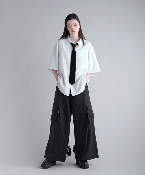 SOCCE（ソーシー）の「ルーズシルエットボンテージカーゴスラックス（カーゴパンツ・メンズ・ブラック/ライトグレー/チャコールグレー・S/M/L/XL）」の11枚目の写真