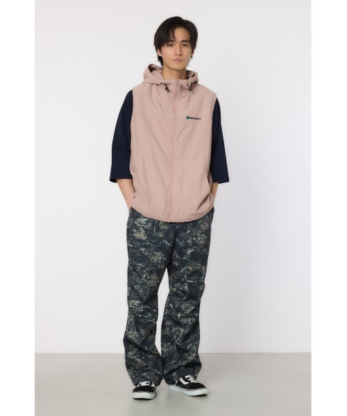 RODEO CROWNS WIDE BOWL(ロデオクラウンズワイドボウル)の「ドロストフーデッドベスト(ベスト・メンズ・ブラック/ライトピンク/ライトグレー・MEDIUM/LARGE)」の8枚目の写真