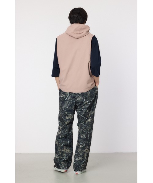 RODEO CROWNS WIDE BOWL(ロデオクラウンズワイドボウル)の「ドロストフーデッドベスト(ベスト・メンズ・ブラック/ライトピンク/ライトグレー・MEDIUM/LARGE)」の10枚目の写真