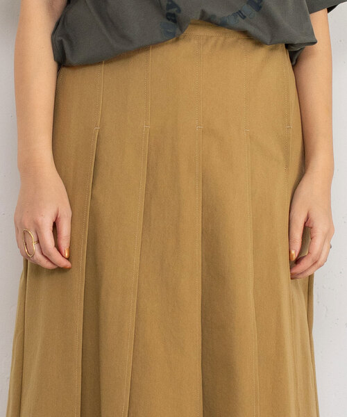 POU DOU DOU(プードゥドゥ)の「ステッチプリーツスカート(スカート・レディース・ベージュ/インディゴブルー/パープル系・M)」の5枚目の写真