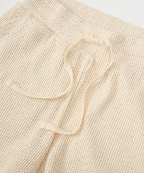 BILLABONG（ビラボン）の「BILLABONG レディース 【CHILLWEAR】 WAFFLE SHORTS セットアップボトムス 【2025年春夏モデル】/ビラボンウエストゴムロゴワンポイントスウェットショートパンツ（その他パンツ・レディース・ライトパープル/ブラック系その他/アイボリー・MEDIUM）」の20枚目の写真