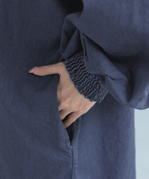 HUG.U(ハグユー)の「デニムシャツワンピース(シャツワンピース・レディース・インディゴブルー/ワンウォッシュ・FREE)」の6枚目の写真
