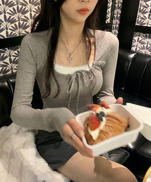 CERCA(チェルカ)の「Nia(ニア)/ギャザーリボン ガーリーリブカットソー(Tシャツ/カットソー・レディース・ホワイト/ピンク/アイボリー/グレー・LARGE/SMALL/MEDIUM)」の9枚目の写真