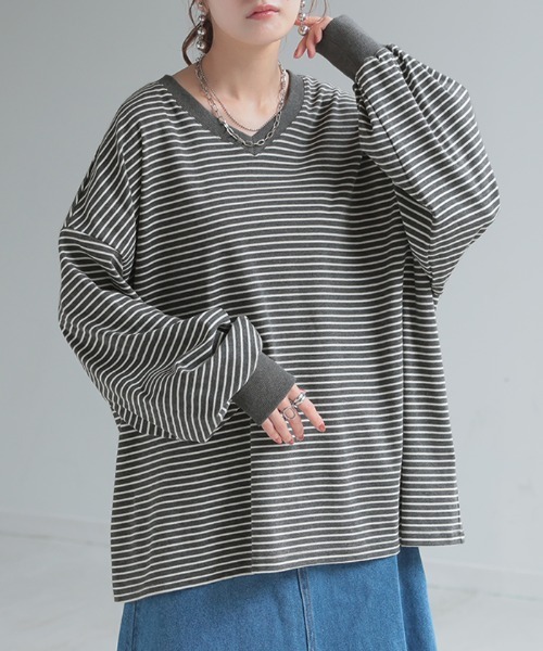 HUG.U(ハグユー)の「<選べるネック> ゆる袖 ボーダーTシャツ(Tシャツ/カットソー・レディース・レッド/ホワイト/ブラック系その他/グレー/グレー系その他/ブラック/レッド系その他/ホワイト系その他/グレー系その他3/ブルー系その他/グレー系その他2/ホワイト系その他3/レッド系その他3/ブラウン/ブラック系その他3/ホワイト系その他2/レッド系その他2/ブルー/ブラウン系その他/ブラック系その他2・FREE)」の11枚目の写真