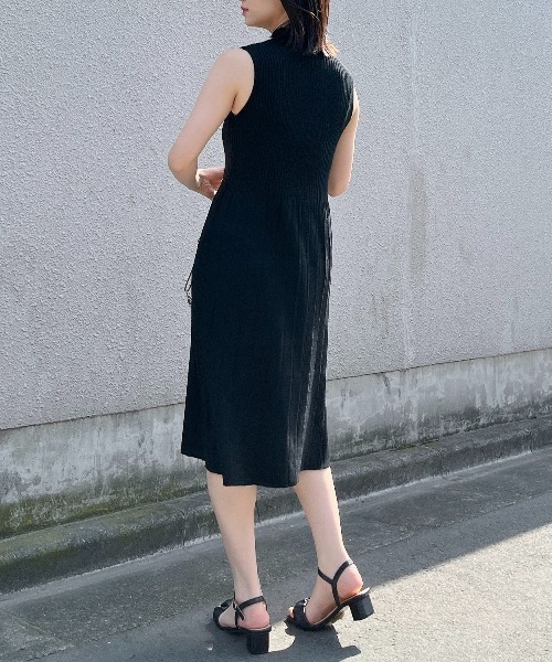 ＆soiree（アンドソワレ）の「【＆soiree】サマーニットプリーツワンピース（ワンピース・レディース・ベージュ/ブラック・FREE）」の9枚目の写真