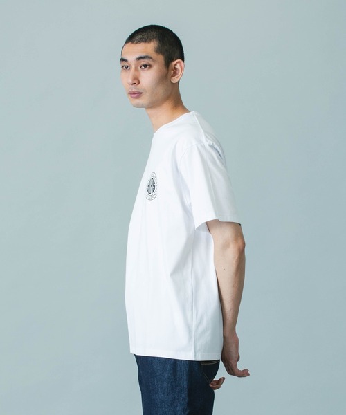 Tシャツ・カットソー IN SILENCE CAT GRAPHIC SHEARED T-SHIRT 5FT1873 セール】SEALED LOGO S/S TEE（Tシャツ/カットソー）｜SILAS