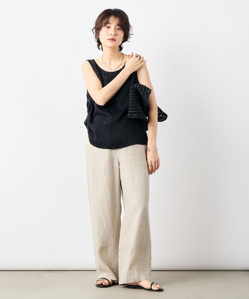 NOLLEY’S(ノーリーズ)の「《セットアップ対応》フィブリルサテン2WAYノースリーブブラウス(シャツ/ブラウス・レディース・ダークブラウン/ブラック・FREE)」の14枚目の写真
