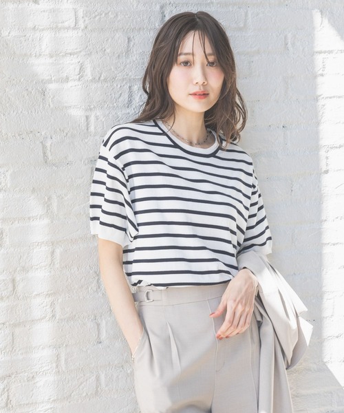 GLOBAL WORK(グローバルワーク)の「スッキレイさらさらクルー/288065(Tシャツ/カットソー・レディース・レッド/ブラック系その他/グリーン/シルバー系その他/ホワイト×ネイビー/グレイッシュベージュ・LARGE/MEDIUM/SMALL/X-SMALL/XX-LARGE/X-LARGE)」の2枚目の写真