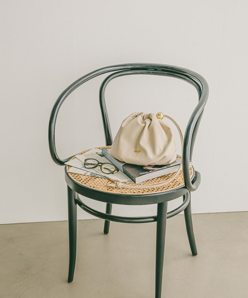 BAYFLOW（ベイフロー）の「マルチWAYキンチャクショルダー（ショルダーバッグ・レディース・ブラック/アイボリー/イエロー・FREE）」の6枚目の写真