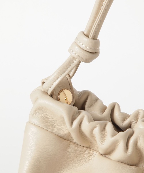 BAYFLOW（ベイフロー）の「マルチWAYキンチャクショルダー（ショルダーバッグ・レディース・ブラック/アイボリー/イエロー・FREE）」の18枚目の写真