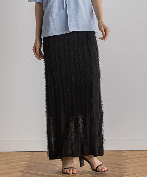 Droite lautreamont（ドロワットロートレアモン）の「フリンジニットスカート（スカート・レディース・ブラック/オフホワイト・M）」の2枚目の写真