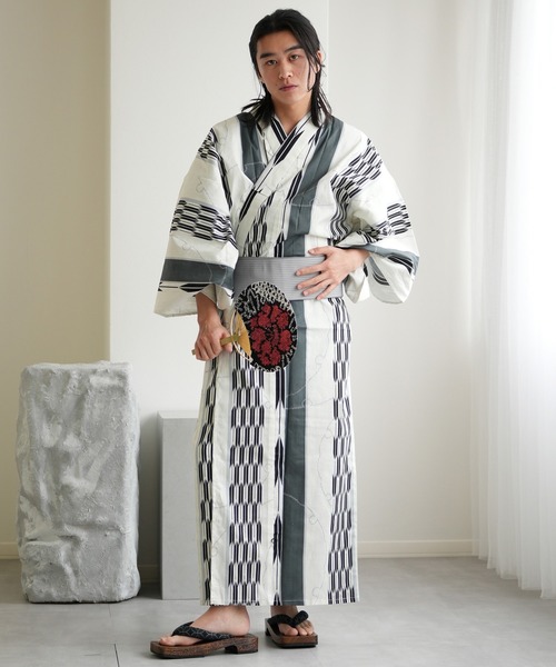 utatane(ウタタネ)の「選べるメンズ浴衣3点セット 古典レトロ(浴衣・メンズ・ホワイト系4/ホワイト系2/ホワイト系1/ネイビー系2/グリーン系1/ブラック系2/ホワイト系3/ネイビー系3/ブルー系1/ネイビー系1/ブラック系1・L/M)」の3枚目の写真