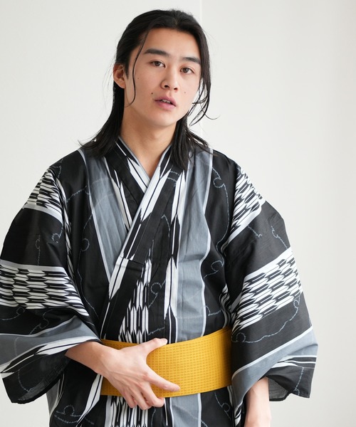 utatane(ウタタネ)の「選べるメンズ浴衣3点セット 古典レトロ(浴衣・メンズ・ホワイト系4/ホワイト系2/ホワイト系1/ネイビー系2/グリーン系1/ブラック系2/ホワイト系3/ネイビー系3/ブルー系1/ネイビー系1/ブラック系1・L/M)」の5枚目の写真