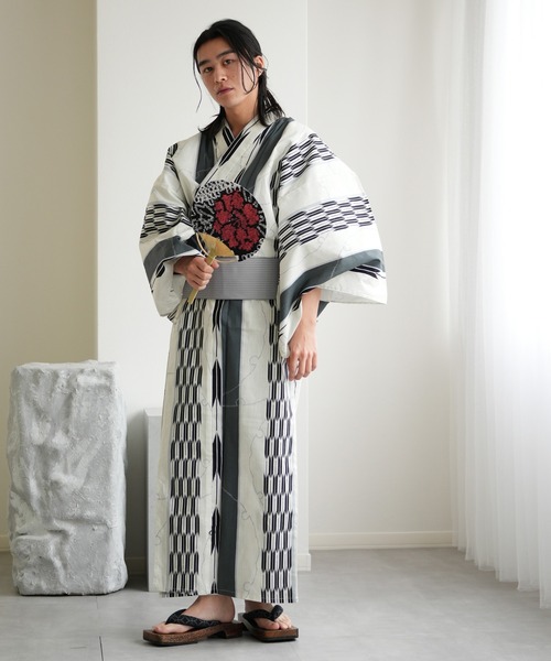 utatane(ウタタネ)の「選べるメンズ浴衣3点セット 古典レトロ(浴衣・メンズ・ホワイト系4/ホワイト系2/ホワイト系1/ネイビー系2/グリーン系1/ブラック系2/ホワイト系3/ネイビー系3/ブルー系1/ネイビー系1/ブラック系1・L/M)」の21枚目の写真