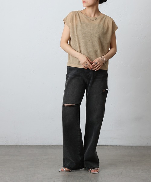 COLONY 2139（コロニートゥーワンスリーナイン）の「スラブシアーノースリーブプルオーバー（Tシャツ/カットソー・レディース・ベージュ/ブラック/オフホワイト/ピンク・FREE）」の14枚目の写真