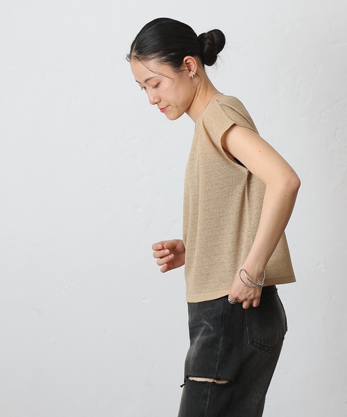 COLONY 2139（コロニートゥーワンスリーナイン）の「スラブシアーノースリーブプルオーバー（Tシャツ/カットソー・レディース・ベージュ/ブラック/オフホワイト/ピンク・FREE）」の18枚目の写真