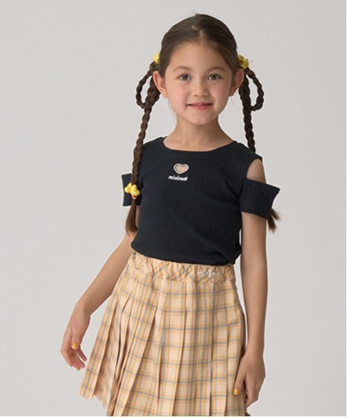 minimal（ミニマル）の「オフショルダーTシャツ（Tシャツ/カットソー・キッズ・イエロー/サックスブルー/ラベンダー/ブラック・100cm/110cm/120cm/130cm/140cm）」の2枚目の写真