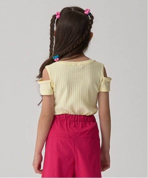 minimal（ミニマル）の「オフショルダーTシャツ（Tシャツ/カットソー・キッズ・イエロー/サックスブルー/ラベンダー/ブラック・100cm/110cm/120cm/130cm/140cm）」の12枚目の写真