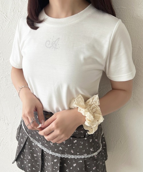 apres jour(アプレジュール)の「ラインストーンイニシャルTシャツ(Tシャツ/カットソー・レディース・ホワイト系その他/ホワイト系その他3/ホワイト系その他4/ホワイト系その他2/ホワイト系その他5・フリー)」の13枚目の写真