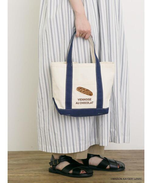 Samansa Mos2（サマンサ モスモス）の「【MAISON KAYSER】刺繍キャンバスバッグ（ハンドバッグ・レディース・キャメル/ネイビー・F）」の6枚目の写真