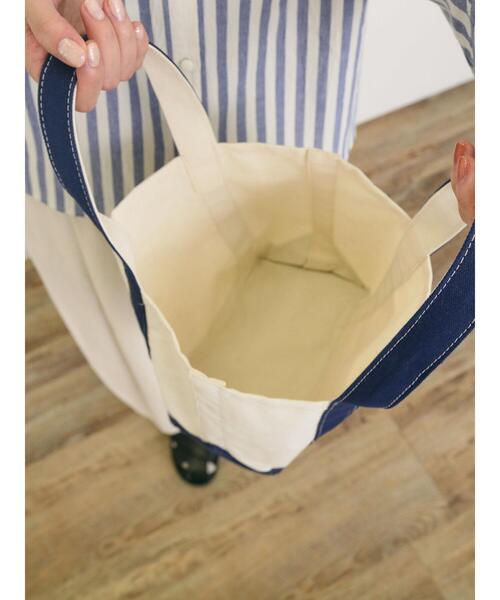 Samansa Mos2（サマンサ モスモス）の「【MAISON KAYSER】刺繍キャンバスバッグ（ハンドバッグ・レディース・キャメル/ネイビー・F）」の17枚目の写真