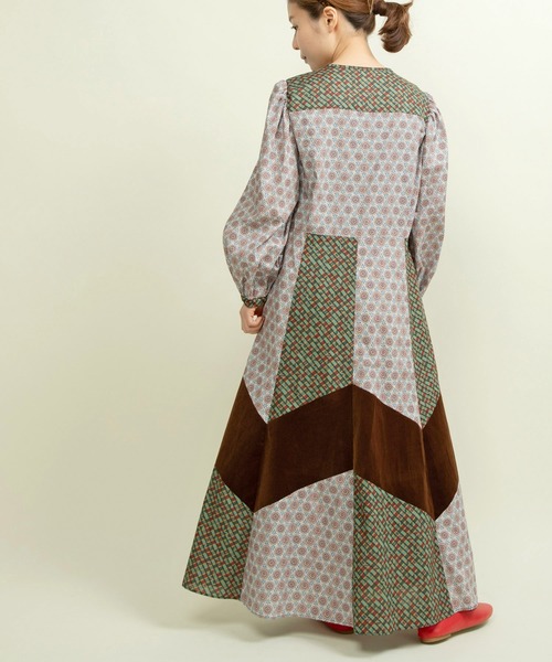 Dot＆Stripes CHILD WOMAN（ドットアンドストライプス　チャイルドウーマン）の「☆リバティ/LIBERTY パッチワーク＆別珍 パフスリーブワンピース（ワンピース・レディース・ブルー/ピンク・FREE）」の13枚目の写真