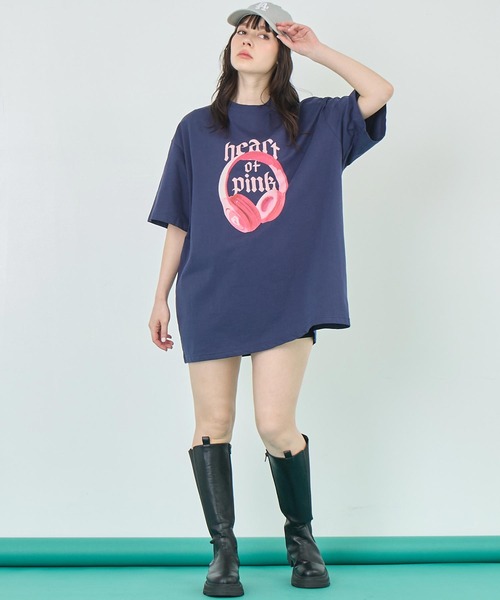 ANAP(アナップ)の「イヤホンプリント ビッグ Tシャツ(Tシャツ/カットソー・レディース・ネイビー/ライトグレー/ピンク・FREE)」の15枚目の写真