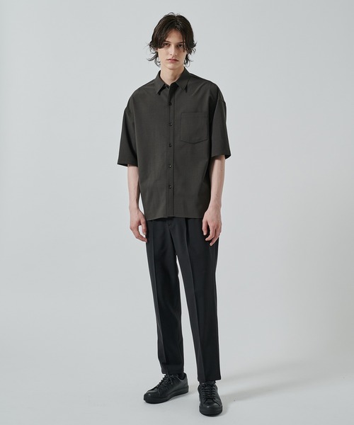 STUDIOUS（ステュディオス）の「【STUDIOUS】SUMMER WOOL TAPERED SLACKS（スラックス・メンズ・ブラック/カーキ/ベージュ/ダークブラウン・1/2）」の5枚目の写真