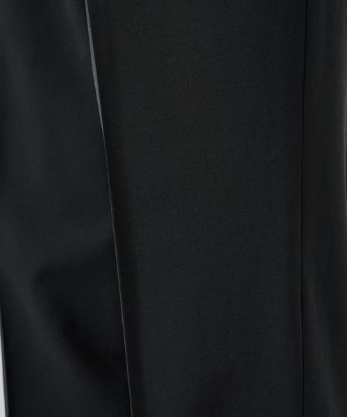 STUDIOUS（ステュディオス）の「【STUDIOUS】SUMMER WOOL TAPERED SLACKS（スラックス・メンズ・ブラック/カーキ/ベージュ/ダークブラウン・1/2）」の13枚目の写真