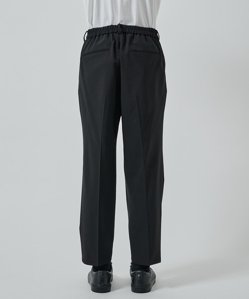STUDIOUS（ステュディオス）の「【STUDIOUS】SUMMER WOOL TAPERED SLACKS（スラックス・メンズ・ブラック/カーキ/ベージュ/ダークブラウン・1/2）」の10枚目の写真