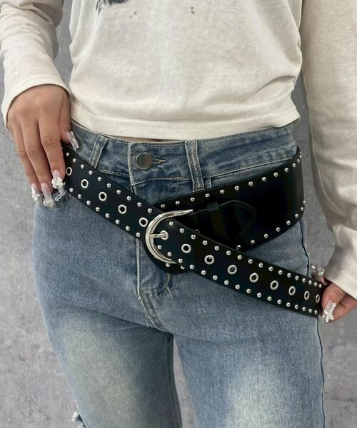 WEGO（ウィゴー）の「WEGO/スタッズデザインサッシュベルト（ベルト・レディース・ブラック/ブラウン・FREE）」の2枚目の写真