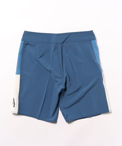 VOLCOM（ボルコム）の「【VOLCOM/ボルコム】 Dumbreck Boardshort 19"""/ロゴワンポイントサーフトランクス・ボードショーツ・バギーショーツ(水着)（水着・メンズ・ブラック/ブルー系その他・34inch/30inch/28inch/32inch）」の3枚目の写真