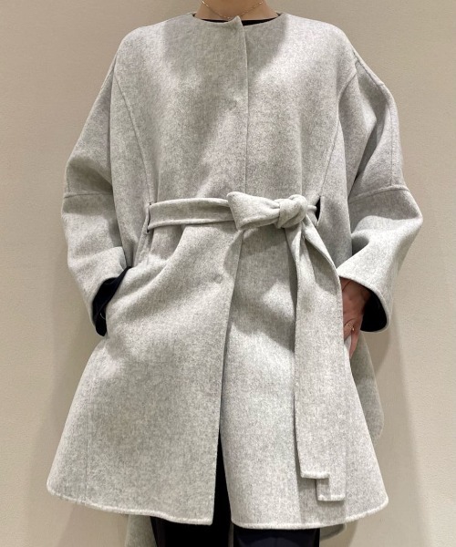 ◇ソフトウールリバーサークルコート（ノーカラーコート）｜LE PHIL