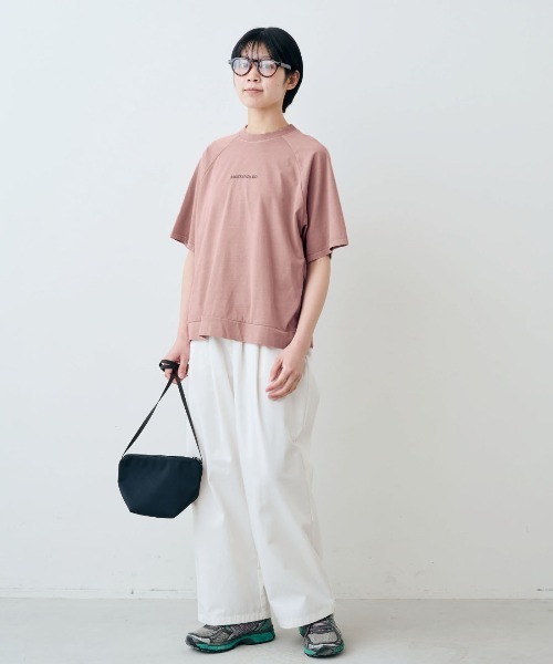 THREE FIFTY STANDARD（スリーフィフティースタンダード）の「ＴＨＲＥＥ　ＦＩＦＴＹ　ＳＴＡＮＤＡＲＤ　ピグメント加工のロゴプリントＴシャツ（Tシャツ/カットソー・レディース・スモークピンク/チャコールグレー/ベージュ・M/L/LL）」の15枚目の写真