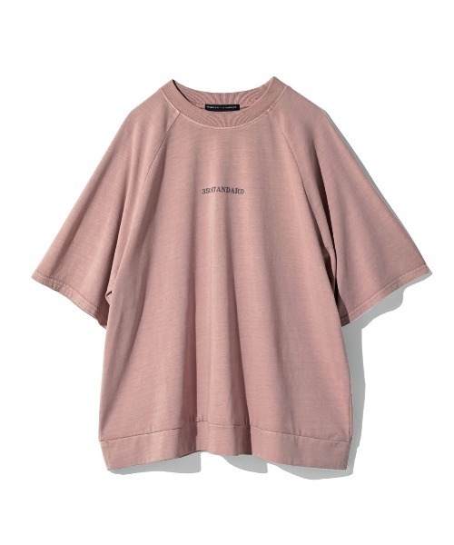 THREE FIFTY STANDARD（スリーフィフティースタンダード）の「ＴＨＲＥＥ　ＦＩＦＴＹ　ＳＴＡＮＤＡＲＤ　ピグメント加工のロゴプリントＴシャツ（Tシャツ/カットソー・レディース・スモークピンク/チャコールグレー/ベージュ・M/L/LL）」の22枚目の写真