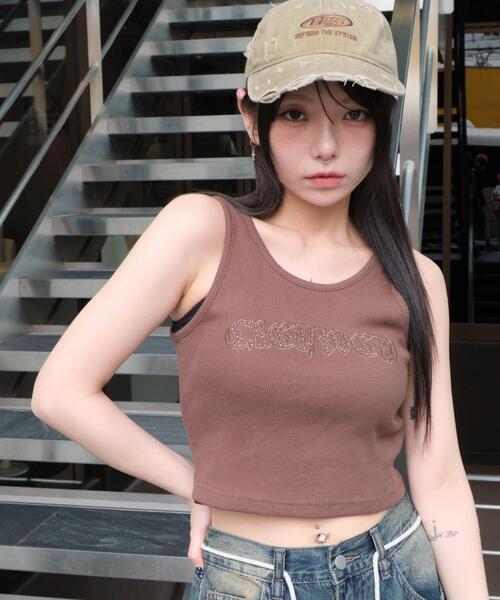 WEGO(ウィゴー)の「WEGO/スタッズグラフィックタンク(タンクトップ・レディース・スミクロ/ブラウン・FREE)」の1枚目の写真