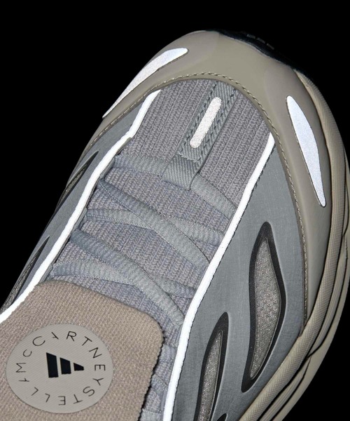 【ADIDASbyStellaMcCartney】機能性素材 スニーカー＊関税込み ADIDASbyStellaMcCartney】機能性素材 スニーカー＊関税込み