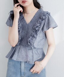 natural couture（ナチュラルクチュール）の「【WEB限定】シャーリングペプラムブラウス（シャツ/ブラウス）」