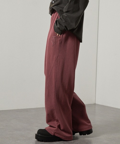 Alfred Alex（アルフレッドアレックス）の「【Alfred Alex】ヴィンテージ加工ピグメントダメージパッチロゴドロストカーブスウェットパンツ【セットアップ対応】（スウェットパンツ・メンズ・ブラック/ワインレッド/チャコール/グレイッシュブルー・S/M/L）」の7枚目の写真