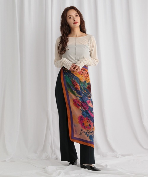 mysty woman(ミスティウーマン)の「2WAYシアーベロアロンT 594241(Tシャツ/カットソー・レディース・オフホワイト/ブルー/ブラック・FREE)」の10枚目の写真