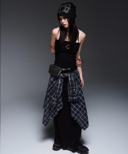 ROYAL FLASH(ロイヤルフラッシュ)の「MITSUKI/ミツキ/BUST POINT FIT DRESS(ワンピース・レディース・ブラック/グレー・F)」の18枚目の写真