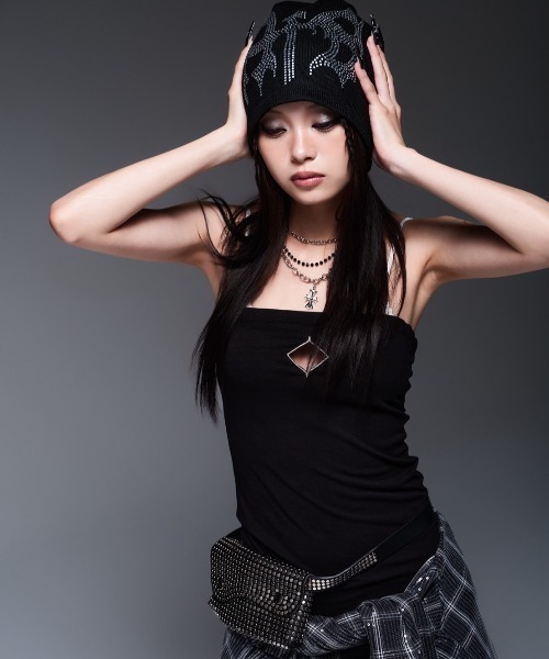 ROYAL FLASH(ロイヤルフラッシュ)の「MITSUKI/ミツキ/BUST POINT FIT DRESS(ワンピース・レディース・ブラック/グレー・F)」の6枚目の写真