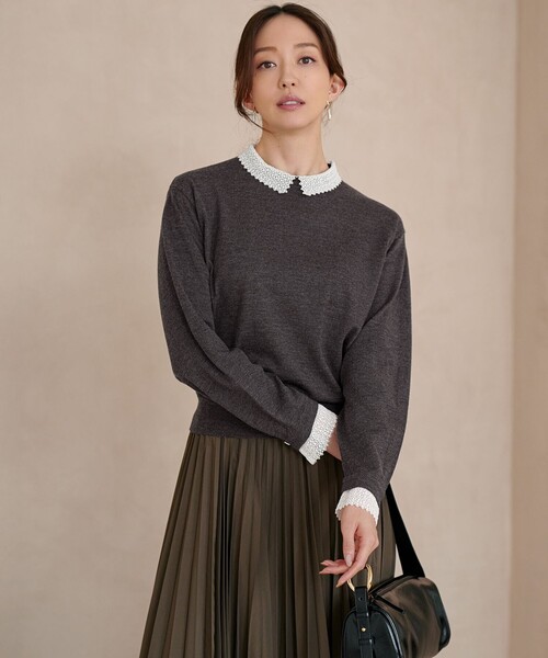 23区(ニジュウサンク)の「【VERY・CLASSY.掲載/洗える】エンブロイダリー ジオメトリックレースコンビ ニット(ニット/セーター・レディース・ネイビー系/グレー系/ブラック系・40/38)」の9枚目の写真